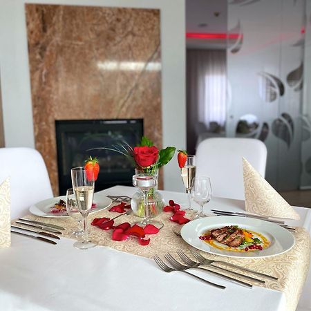 Hotel Ponteo - Activity Park Bratislava Luaran gambar