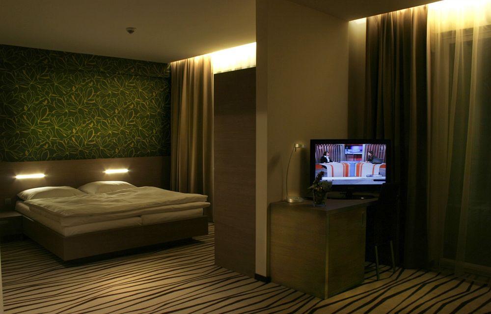 Hotel Ponteo - Activity Park Bratislava Luaran gambar