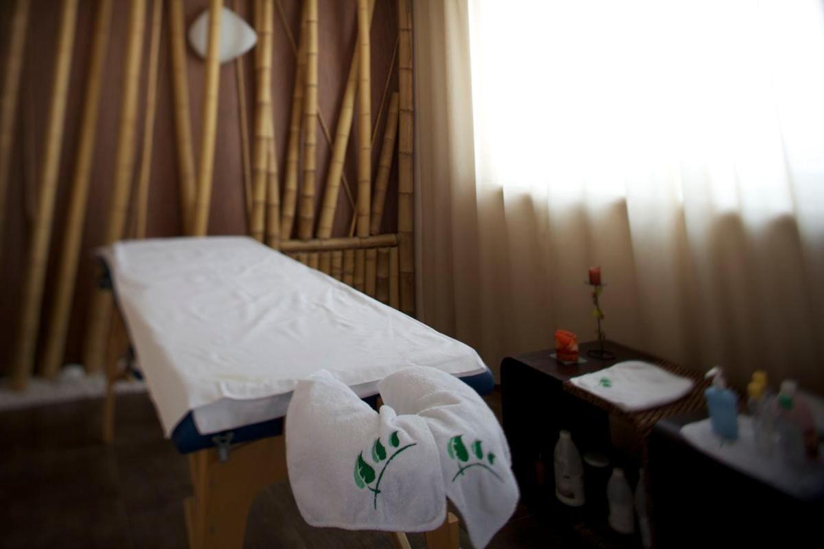 Hotel Ponteo - Activity Park Bratislava Luaran gambar